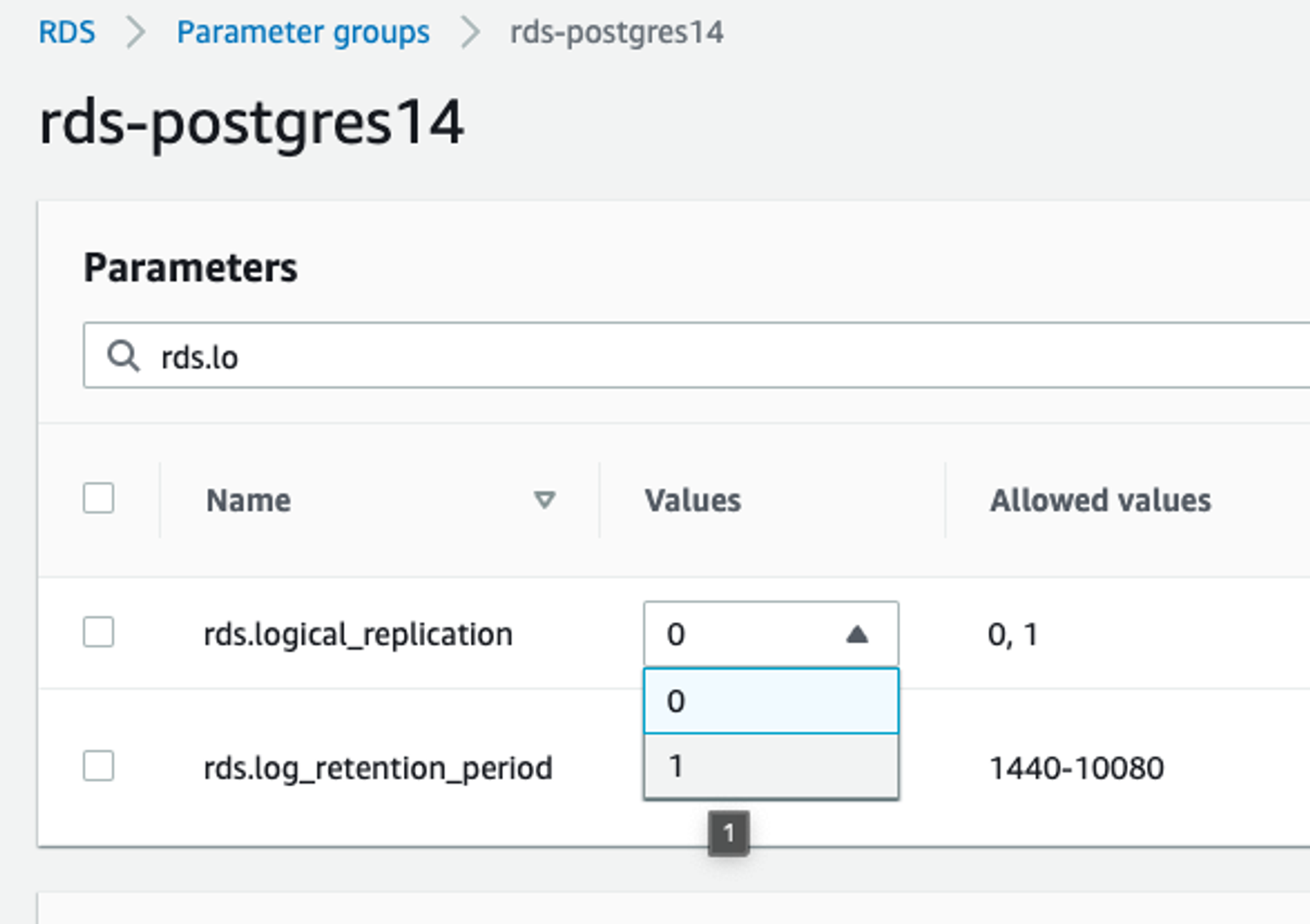 Set logical replication parameter group